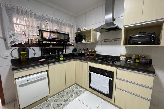 Cozinha de casa à venda com 2 quartos, 80m² em Jardim Ester, São Paulo