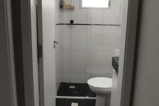 Banheiro de apartamento à venda com 2 quartos, 47m² em Chácaras São Martinho, Campinas