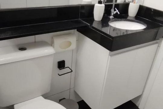 Banheiro de apartamento à venda com 2 quartos, 47m² em Chácaras São Martinho, Campinas