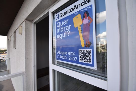 Placa de kitnet/studio à venda com 1 quarto, 27m² em Cristo Rei, Curitiba