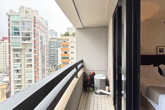 Varanda de kitnet/studio para alugar com 1 quarto, 33m² em Cidade Jardim, São Paulo