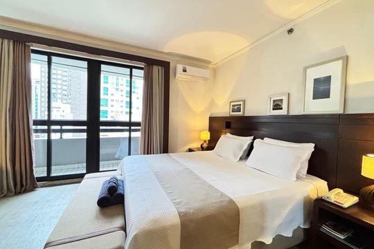 Studio de kitnet/studio para alugar com 1 quarto, 33m² em Cidade Jardim, São Paulo