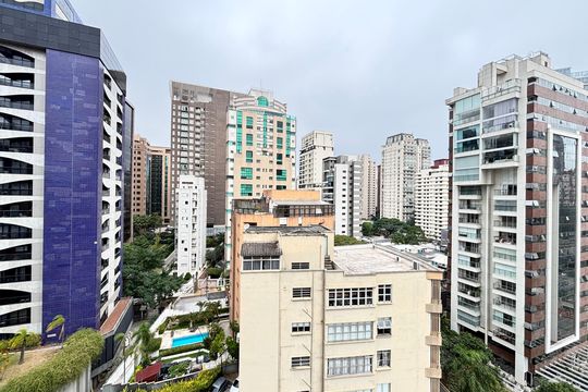 Vista de kitnet/studio para alugar com 1 quarto, 33m² em Cidade Jardim, São Paulo