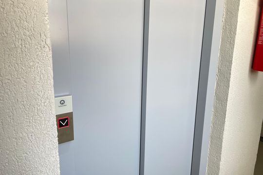 Elevador de apartamento à venda com 2 quartos, 52m² em Paquetá, Belo Horizonte