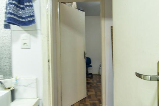Banheiro Social de apartamento para alugar com 2 quartos, 63m² em Água Verde, Curitiba
