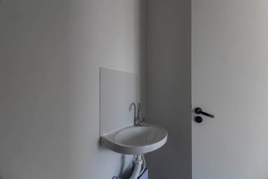 Banheiro social de apartamento para alugar com 1 quarto, 25m² em Jardim Imperador (zona Leste), São Paulo