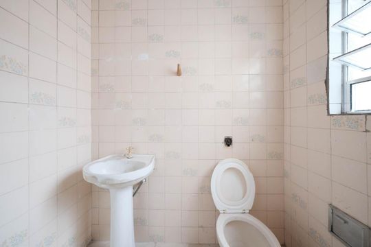 Banheiro de casa para alugar com 1 quarto, 60m² em Cangaiba, São Paulo