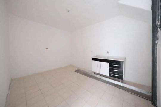 Cozinha e Área de Serviço de casa para alugar com 1 quarto, 60m² em Cangaiba, São Paulo