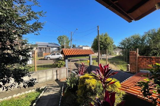 Casa à venda com 4 quartos, 170m² em Feitoria Seller, São Leopoldo
