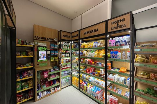 Mercadinho  de apartamento à venda com 1 quarto, 27m² em Jardim Caravelas, São Paulo