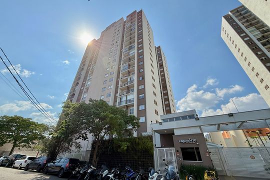 Fachada  de apartamento à venda com 1 quarto, 27m² em Jardim Caravelas, São Paulo