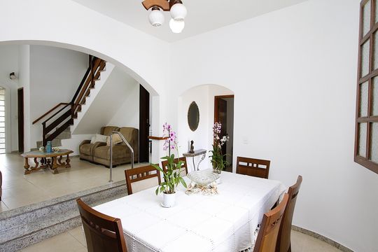 Sala de Jantar de casa à venda com 4 quartos, 220m² em Álvaro Camargos, Belo Horizonte