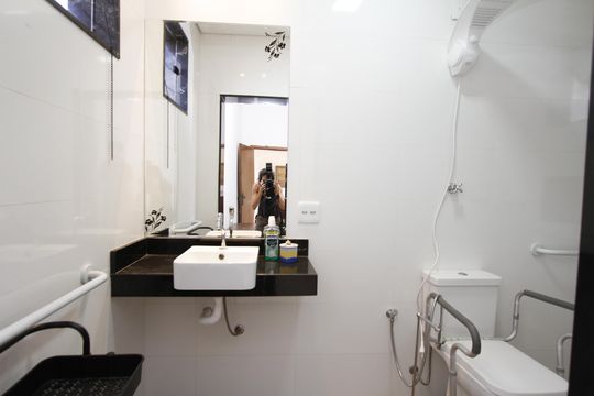 Banheiro da Suíte 1 de casa à venda com 4 quartos, 220m² em Álvaro Camargos, Belo Horizonte