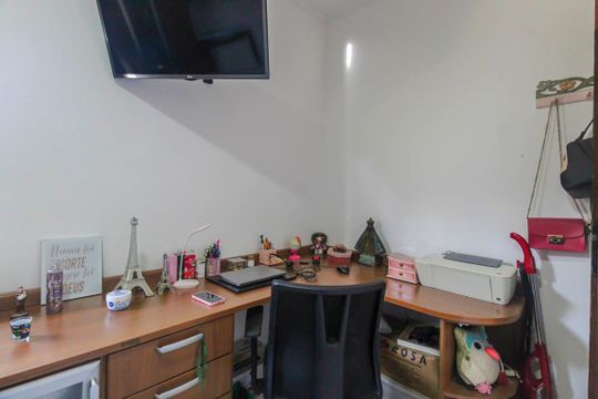 Quarto 2 de casa à venda com 3 quartos, 270m² em Vila Lucia, São Paulo