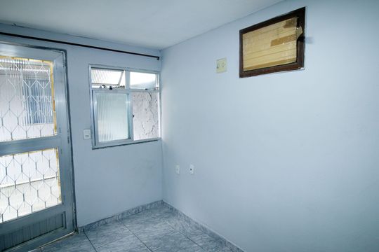 Sala - Quarto de kitnet/studio para alugar com 1 quarto, 25m² em Penha Circular, Rio de Janeiro