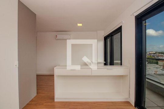 Kitnet/Studio para alugar com 1 quarto, 42m² em São João, Porto Alegre