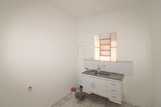 Cozinha de casa para alugar com 1 quarto, 65m² em Vila Continental, São Paulo