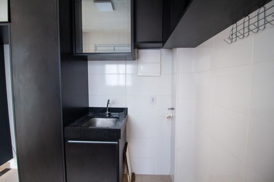 Área de Serviço de apartamento para alugar com 2 quartos, 43m² em Caguassu, Sorocaba