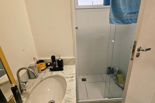 Banheiro da Suíte de apartamento para alugar com 2 quartos, 67m² em Medeiros, Jundiaí