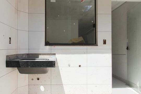 Área de Serviço de casa à venda com 2 quartos, 78m² em Copacabana, Belo Horizonte
