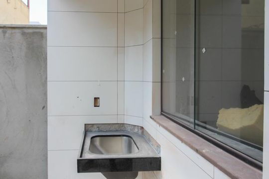 Área de Serviço de casa à venda com 2 quartos, 78m² em Copacabana, Belo Horizonte