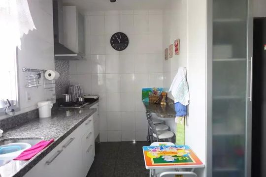 Apartamento para alugar com 3 quartos, 107m² em Santa Efigênia, Belo Horizonte