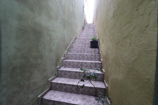 Escada de casa para alugar com 1 quarto, 40m² em Jardim Novo Carrao, São Paulo