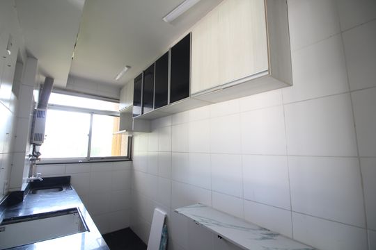 Cozinha de apartamento à venda com 3 quartos, 57m² em Taquara, Rio de Janeiro