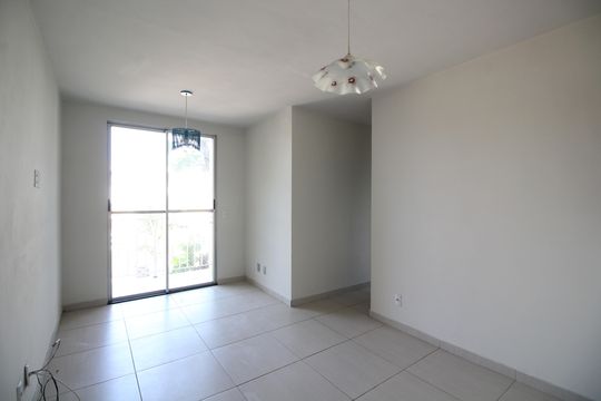 Apartamento à venda com 3 quartos, 57m² em Taquara, Rio de Janeiro