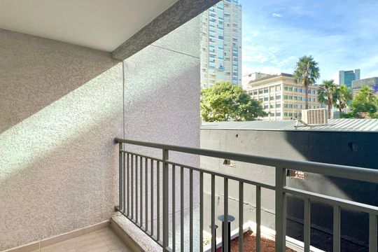 Varanda de kitnet/studio à venda com 1 quarto, 31m² em Pinheiros, São Paulo