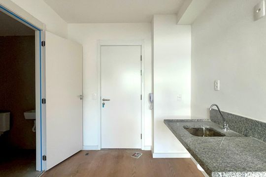 Cozinha de kitnet/studio à venda com 1 quarto, 31m² em Pinheiros, São Paulo