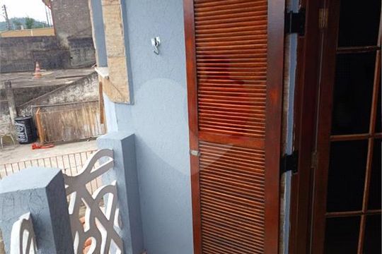 Casa à venda com 3 quartos, 192m² em Jardim Santa Monica, São Paulo