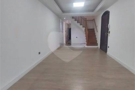 Casa à venda com 3 quartos, 192m² em Jardim Santa Monica, São Paulo