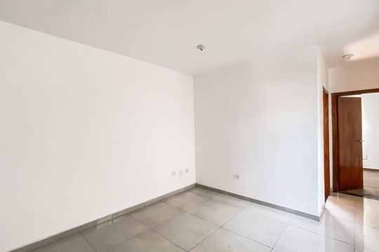 Sala  de apartamento à venda com 2 quartos, 45m² em Jardim Eliane, São Paulo