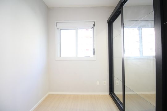 Quarto 1 de apartamento para alugar com 2 quartos, 45m² em Vila Andrade, São Paulo