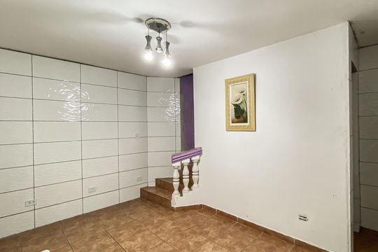 Sala  de casa à venda com 2 quartos, 360m² em Parque Boturussu, São Paulo