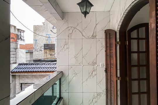 Varanda  de casa à venda com 2 quartos, 360m² em Parque Boturussu, São Paulo
