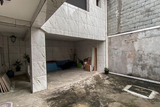 Garagem  de casa à venda com 2 quartos, 360m² em Parque Boturussu, São Paulo