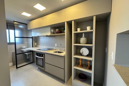 Cozinha de apartamento à venda com 2 quartos, 61m² em Farroupilha, Porto Alegre