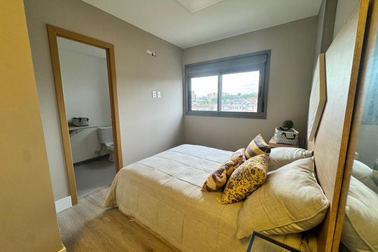 Suíte de apartamento à venda com 2 quartos, 61m² em Farroupilha, Porto Alegre
