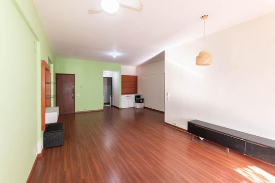 Sala de apartamento para alugar com 4 quartos, 174m² em Grajaú, Rio de Janeiro