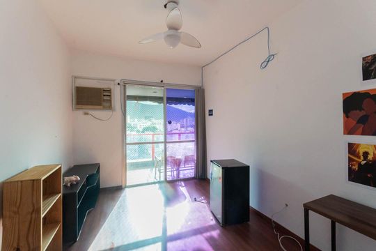 Quarto 1 de apartamento à venda com 4 quartos, 174m² em Grajaú, Rio de Janeiro