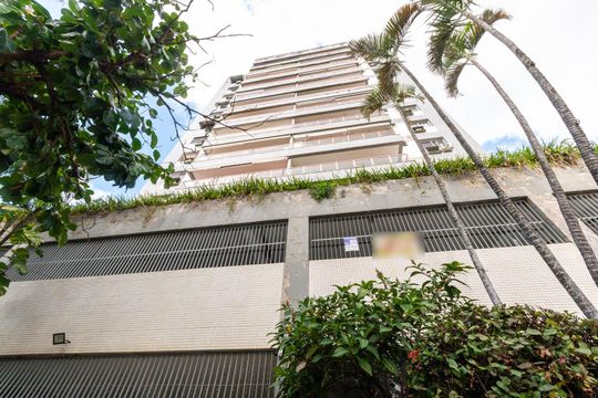 Fachada de apartamento à venda com 4 quartos, 174m² em Grajaú, Rio de Janeiro