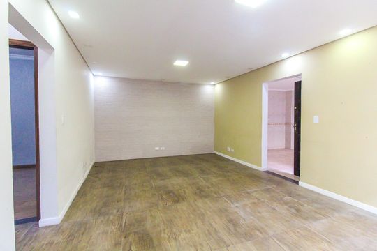 Casa à venda com 4 quartos, 208m² em Guaianases, São Paulo