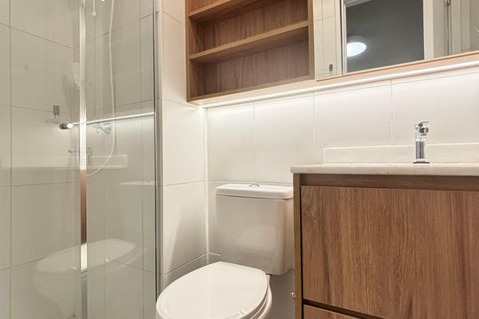 Banheiro da Suíte de apartamento para alugar com 1 quarto, 26m² em Vila Olímpia, São Paulo