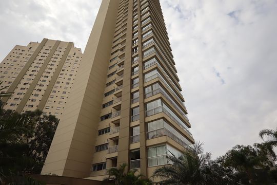 Fachada de apartamento à venda com 3 quartos, 223m² em Vila Andrade, São Paulo