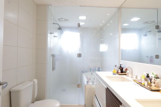 Banheiro da Suíte 3 de apartamento à venda com 3 quartos, 223m² em Vila Andrade, São Paulo