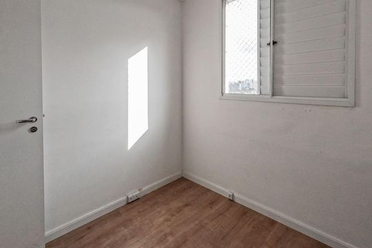 Apartamento à venda com 3 quartos, 62m² em Jardim Belaura, São Paulo