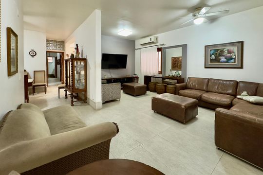 Casa à venda com 7 quartos, 420m² em Cidade Nova, Belo Horizonte