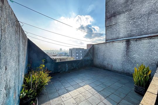 Casa à venda com 2 quartos, 250m² em Vila Guaraciaba, Santo André